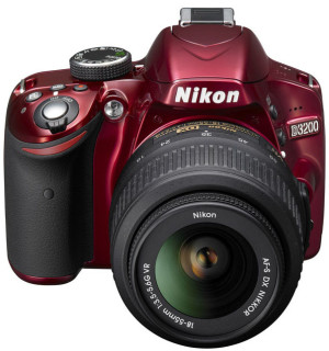Nikon's New D3200 DSLR Likes Smartphones